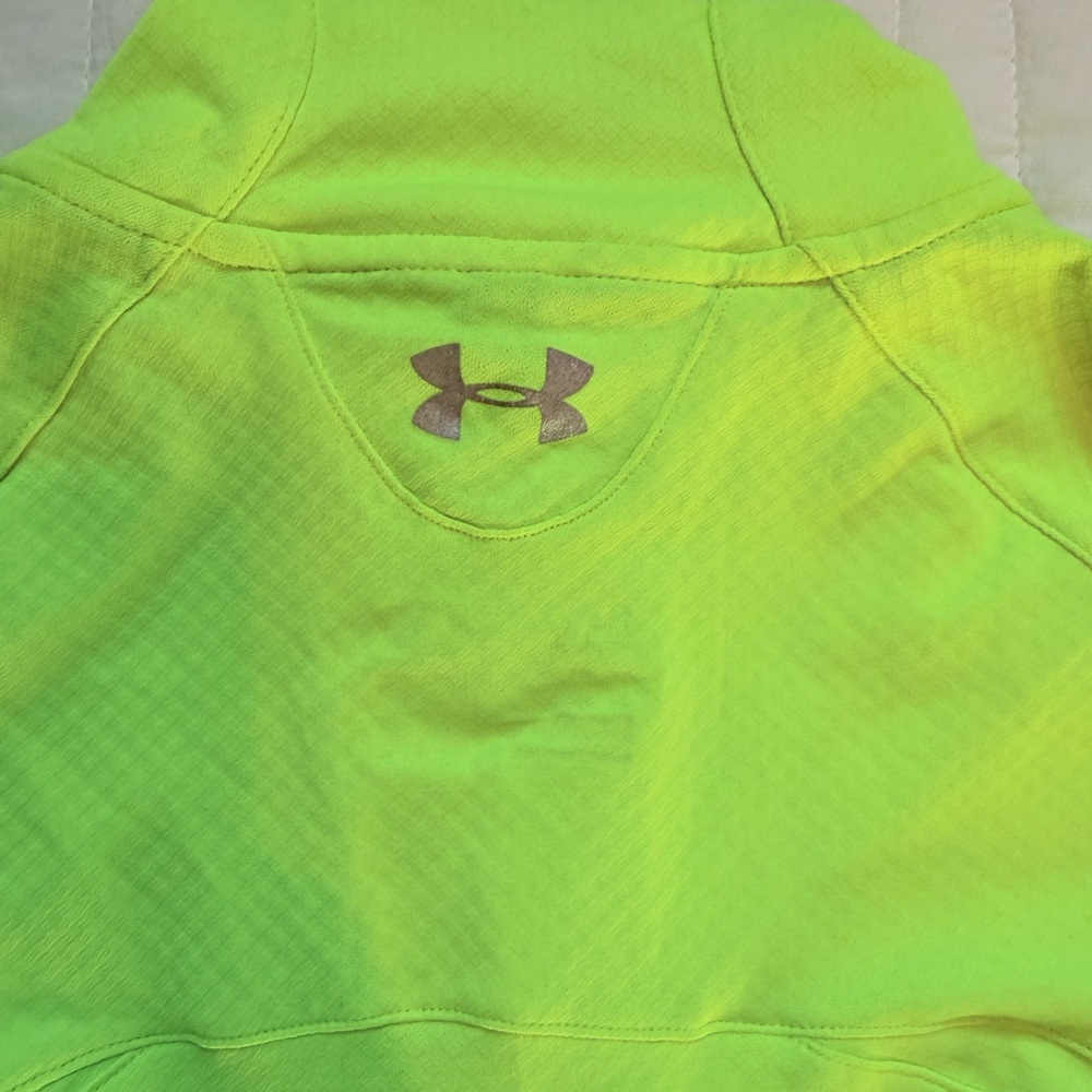 Under Armour Women’s Neon Green Semi-Fitted Heat Gear 1/4 Zip Long Sleeve Sz S - Picture 11 of 11